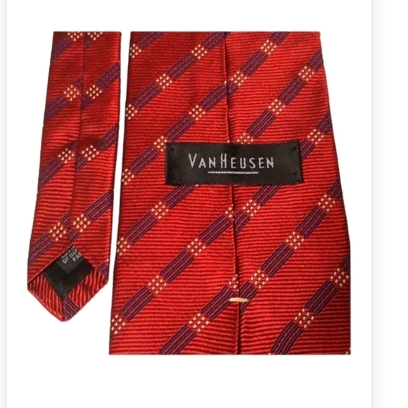 Van Heusen Red Silk Geometric Repp Tie 57 x 4 - Picture 2 of 6